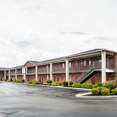 Luxbury Inn & Suites メリービル エクステリア 写真