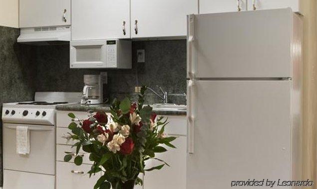 Luxbury Inn & Suites メリービル 部屋 写真