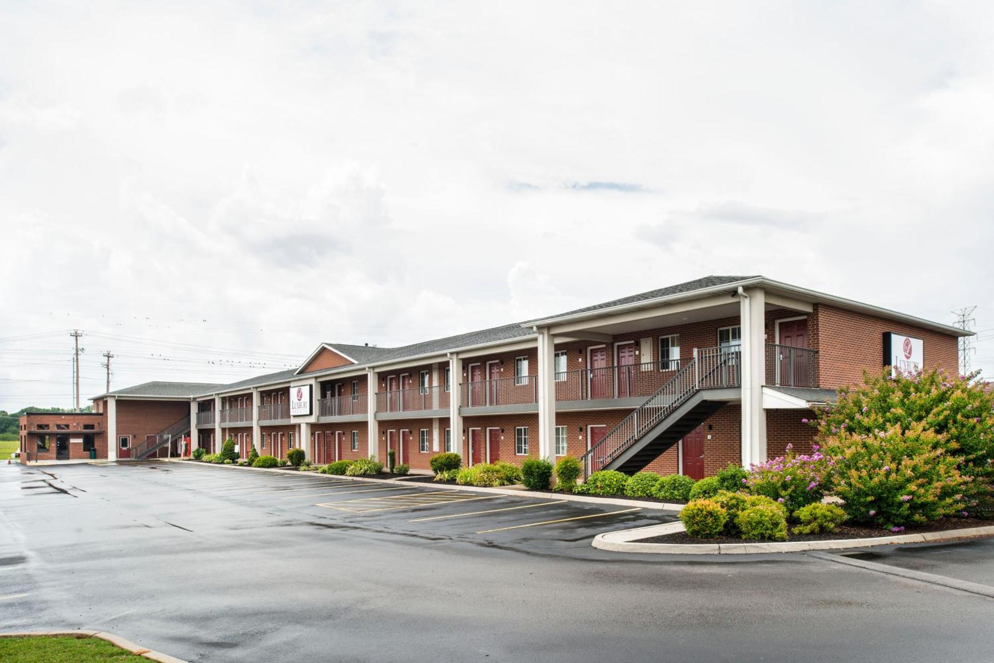 Luxbury Inn & Suites メリービル エクステリア 写真